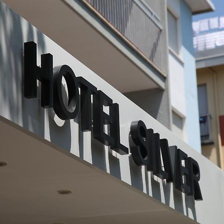 Hotel Silver Римини Экстерьер фото