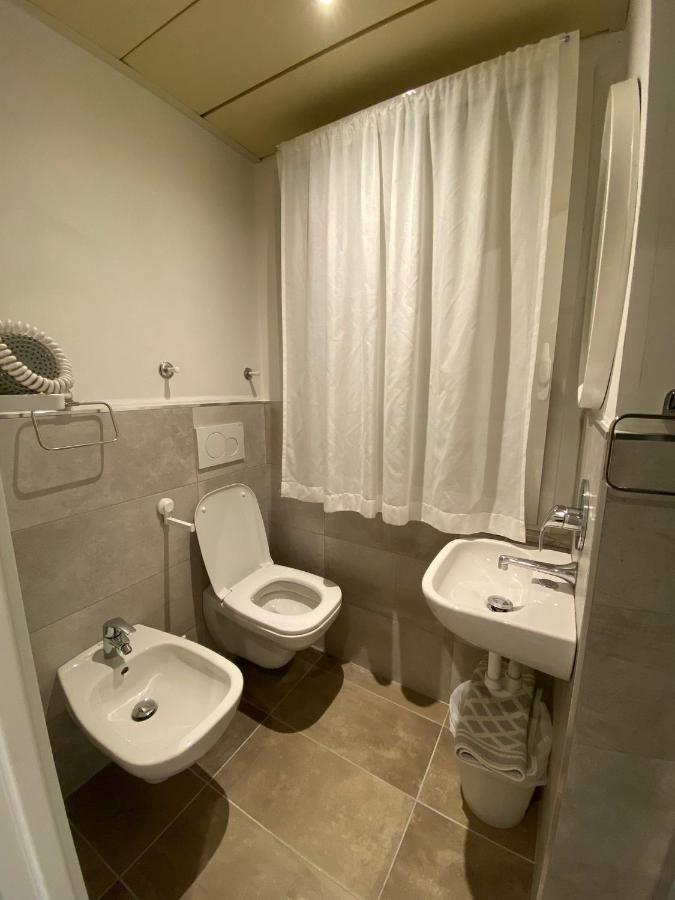 Hotel Silver Римини Экстерьер фото