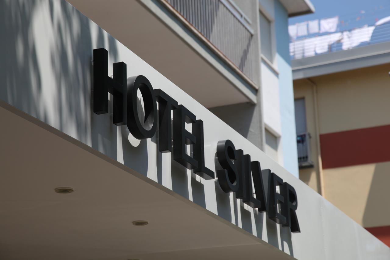 Hotel Silver Римини Экстерьер фото